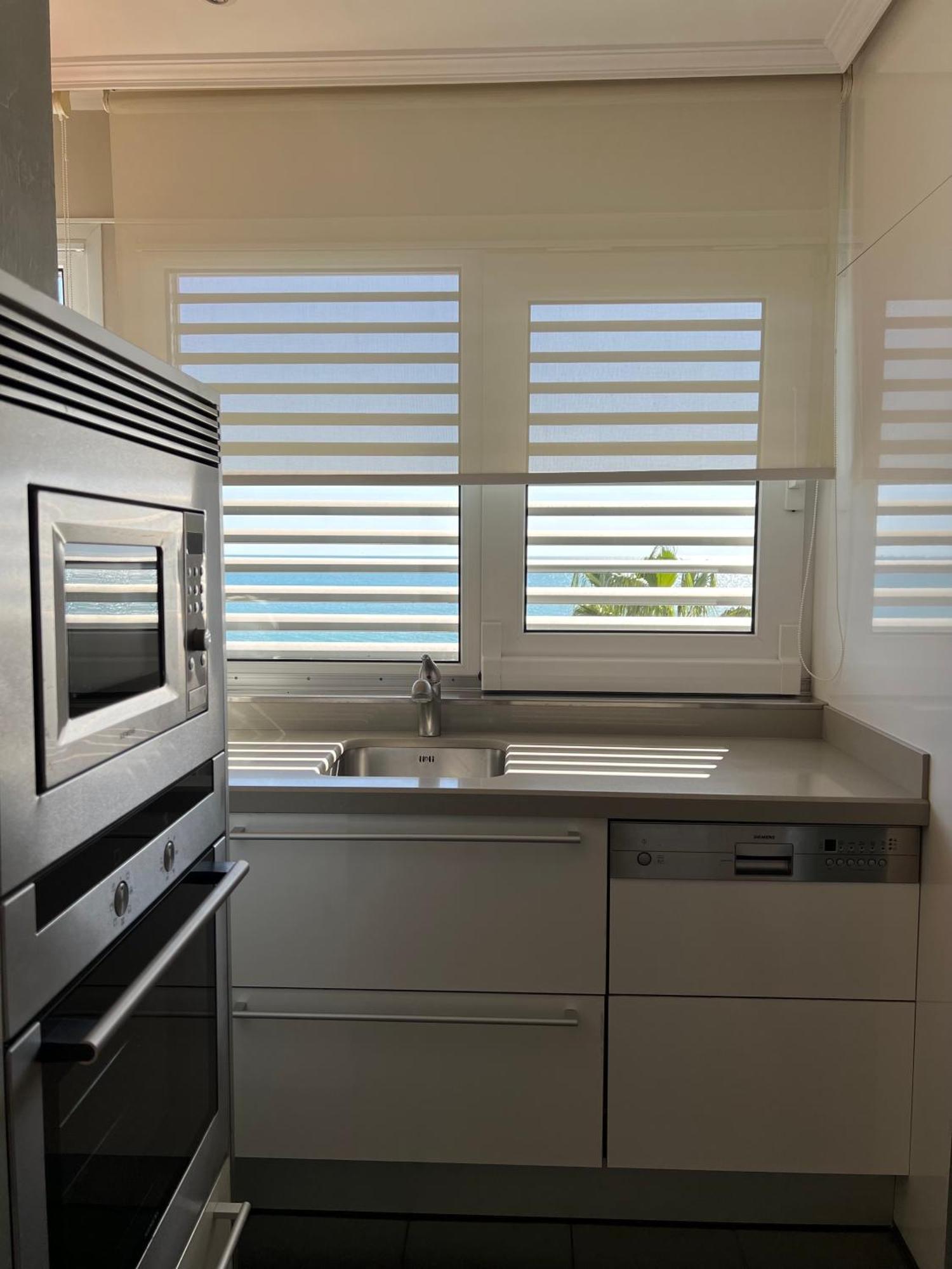 Apartamentos Las Palmas VII Family Only Салоу Екстериор снимка