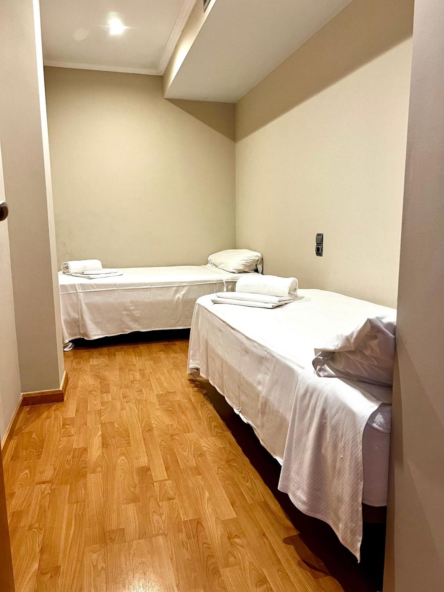 Apartamentos Las Palmas VII Family Only Салоу Екстериор снимка